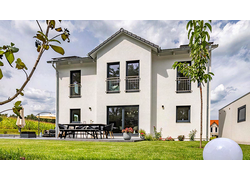 LUXHAUS Kundenhaus Satteldach modern 192, Vorderansicht 