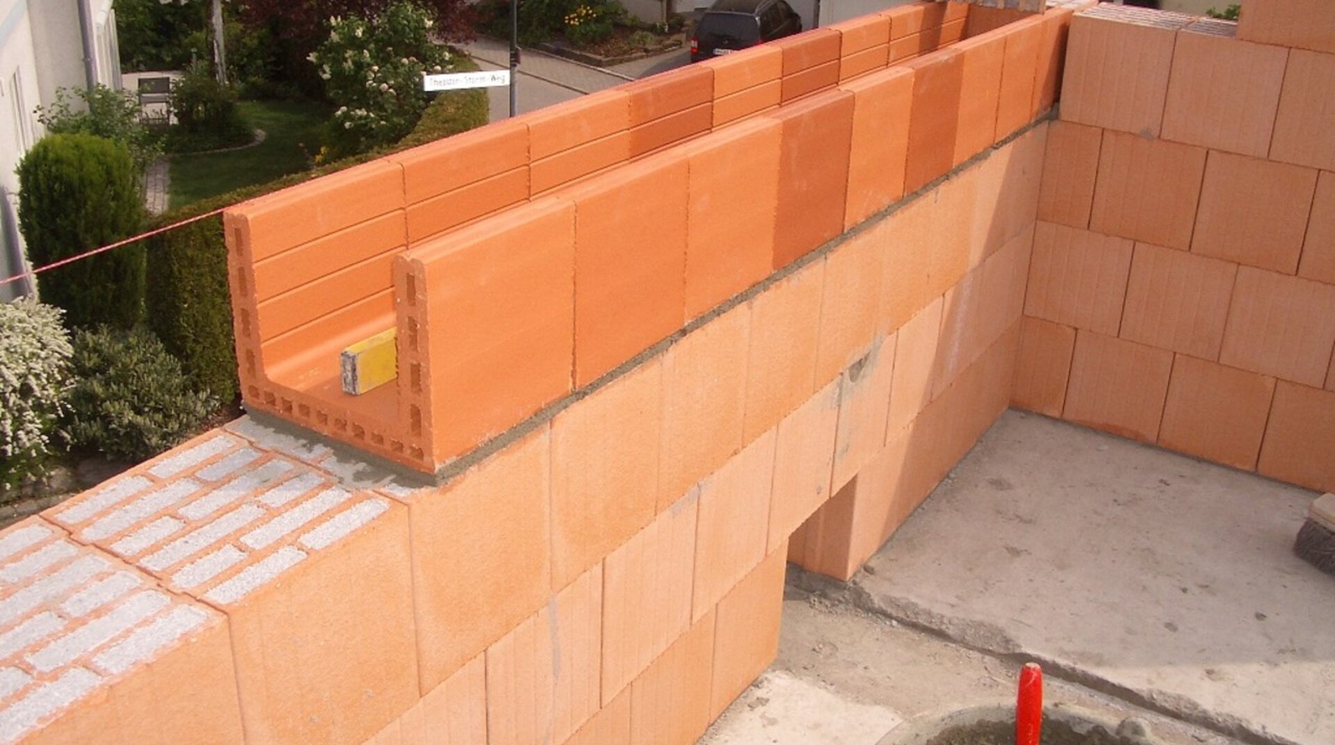 KHB-Creativ EFH Brackenheim, Bau einer Außenwand