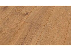 Nahaufnahme: Eicheboden mit Holzmaserung