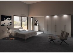 Schlafzimmer, Bett, LVT, Bodenbelag, Fenster, Lampe